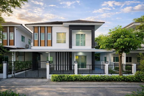 4 Bedroom House for Sale in Nern Plub Wan East Pattaya