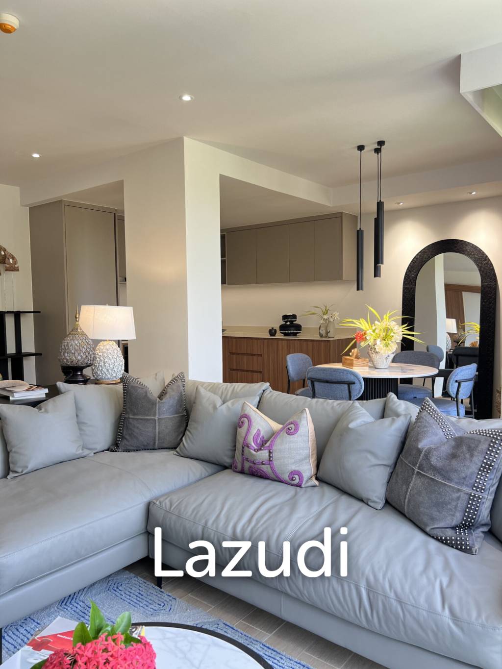 Spacious 1-Bedroom Condo for Sale at Laguna Beachside in Bangtao - image 2