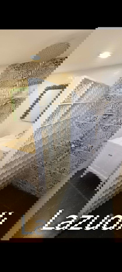 picture 2 Bed 2 Bath 75 SQ.M Beverly Tower Condo - 8/10