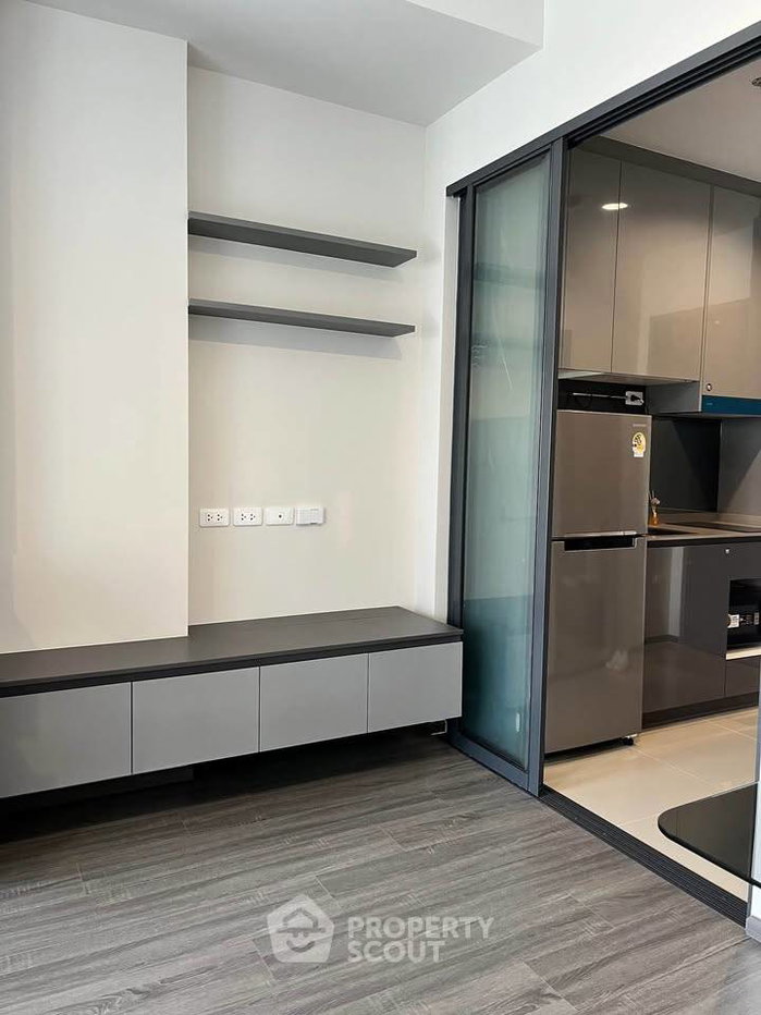 รูป คอนโด 1-ห้องนอน ที่ ไอดีโอ โมบิ พระราม 4 ใกล้ MRT คลองเตย (ID 2134461) - รูปที่ 3/11