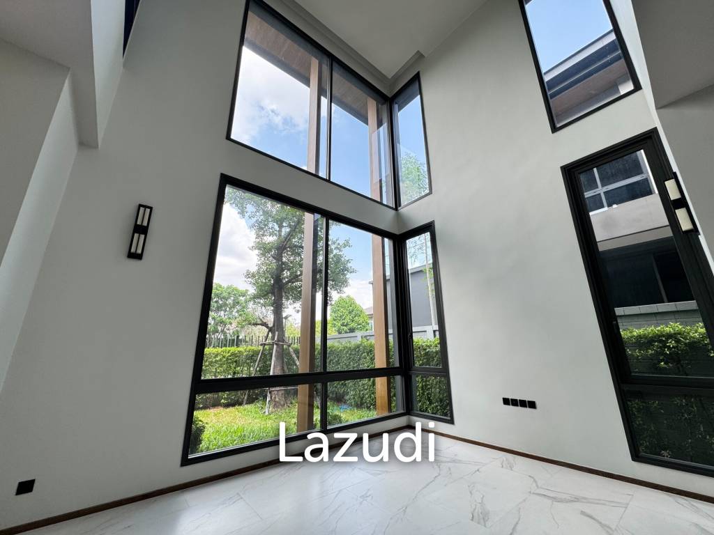 รูป 551.0 ตร.ม.  4 ห้องนอน  5 ห้องน้ำ บ้านเดี่ยวสำหรับ ขายใน สวนหลวง - รูปที่ 7/24