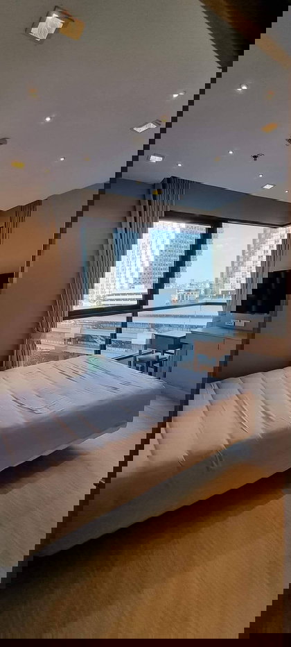 รูป IDEO Mobi Sathorn ห้องสวย ราคาดี สอบถามเพิ่มเติมได้ที่ Line @condorental - รูปที่ 1/17