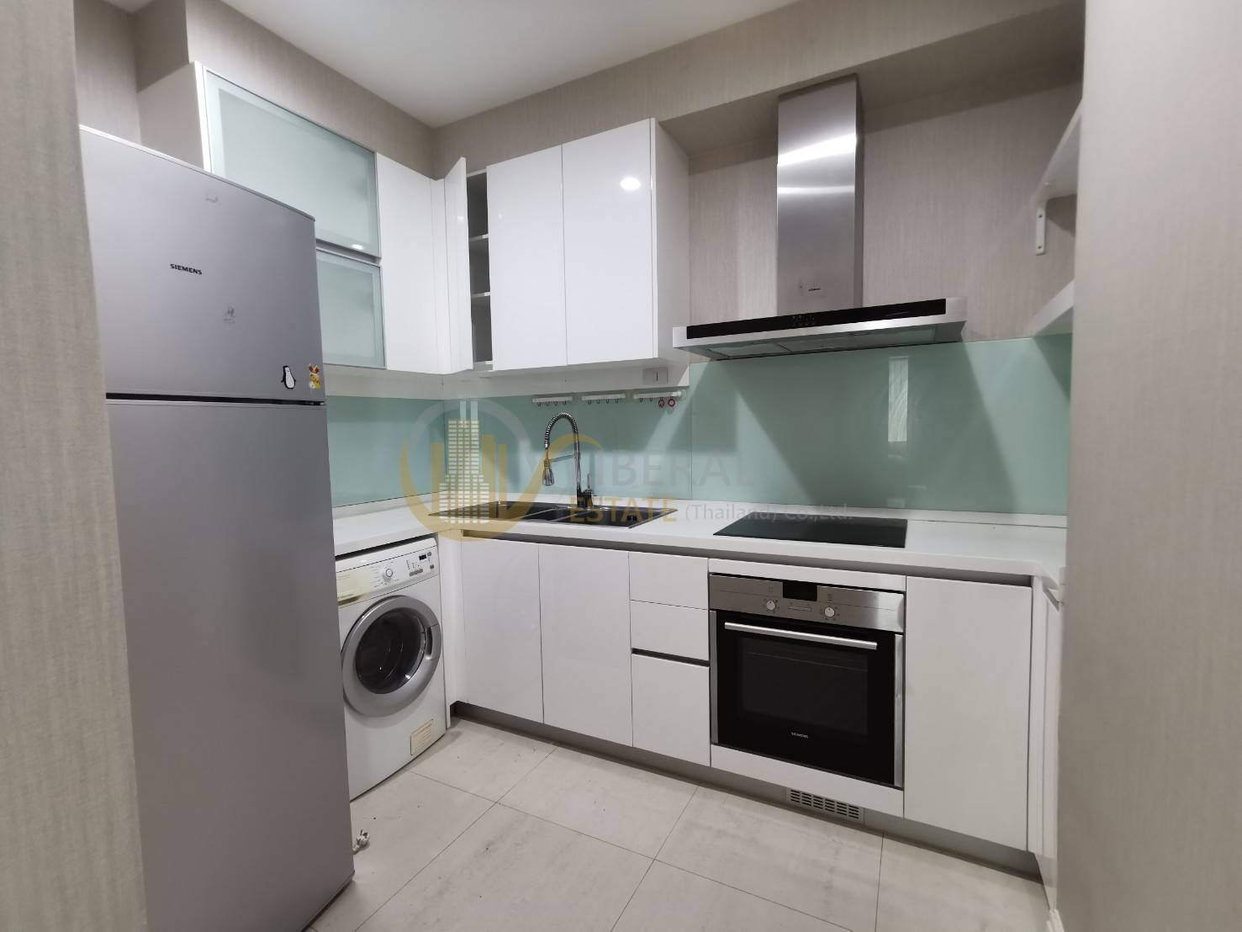 รูป LTH3198 – Bright Sukhumvit 24 FOR RENT 3 beds 3 baths size 163 Sq.M. Nearby BTS Phrom Phong station ONLY 120k/Month - รูปที่ 3/5