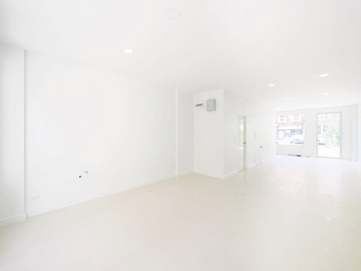 รูป Clearance Sale อาคารพาณิชย์ 3 ชั้น ม.เวนิสดิไอริส ขนาด 31.5 ตร.ว. 3นอน 3น้ำ ทำเลดีหลังมุม ตกแต่งใหม่ทั้งหลัง ต่อเติมเต็มพื้นที่ [วัชรพล – สุขาภิบาล5] - รูปที่ 10/41