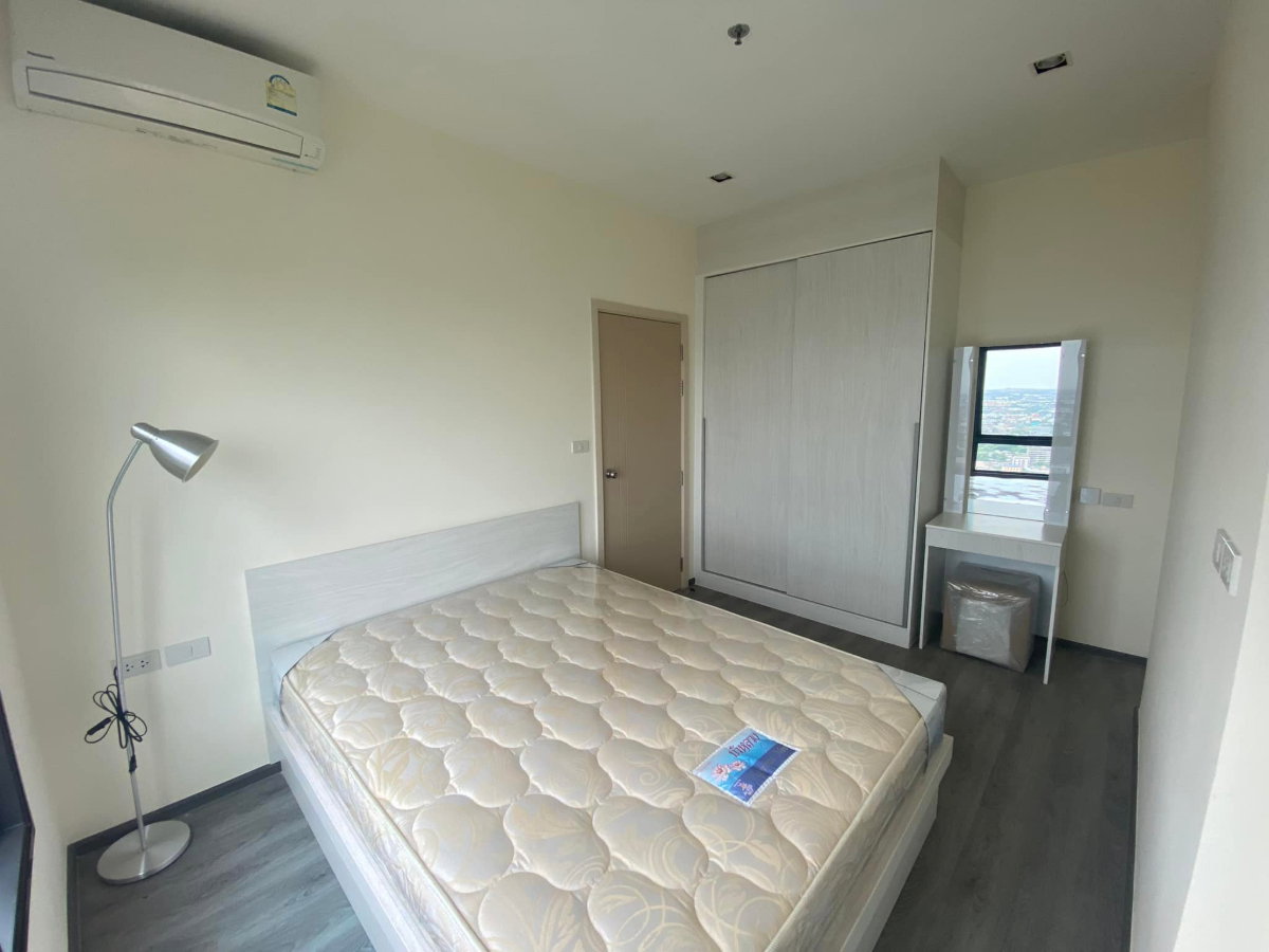 รูป เช่า ริชพาร์ค @ ทริปเปิ้ล สเตชั่น เฟอร์นิเจอร์ครบ ใกล้ แอร์พอร์ตลิงค์ (ARL) สถานีหัวหมาก และรถไฟสถานีหัวหมาก - รูปที่ 1/3