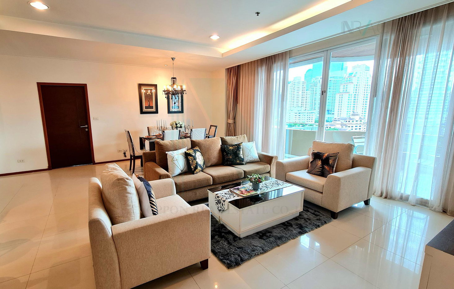 รูป ให้เช่าคอนโด ปิยะทิพย์ เพลส อาคาร 1 ชั้น 12 3 ห้องนอน ขนาด 289 ตรม ใกล้ ใกล้ BTS พร้อมพงษ์ - รูปที่ 2/8