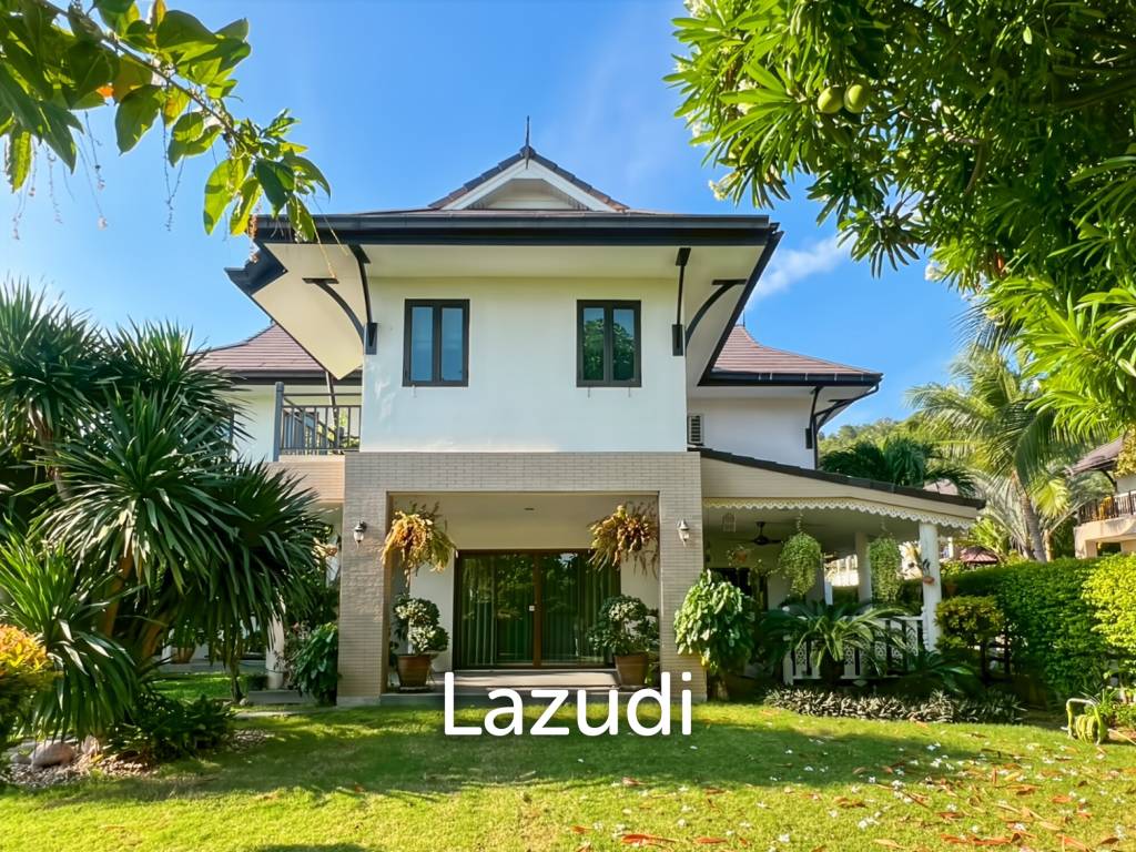 picture The Heights 2: 4-Bedrooms with Private Pool and Garden - 2/58