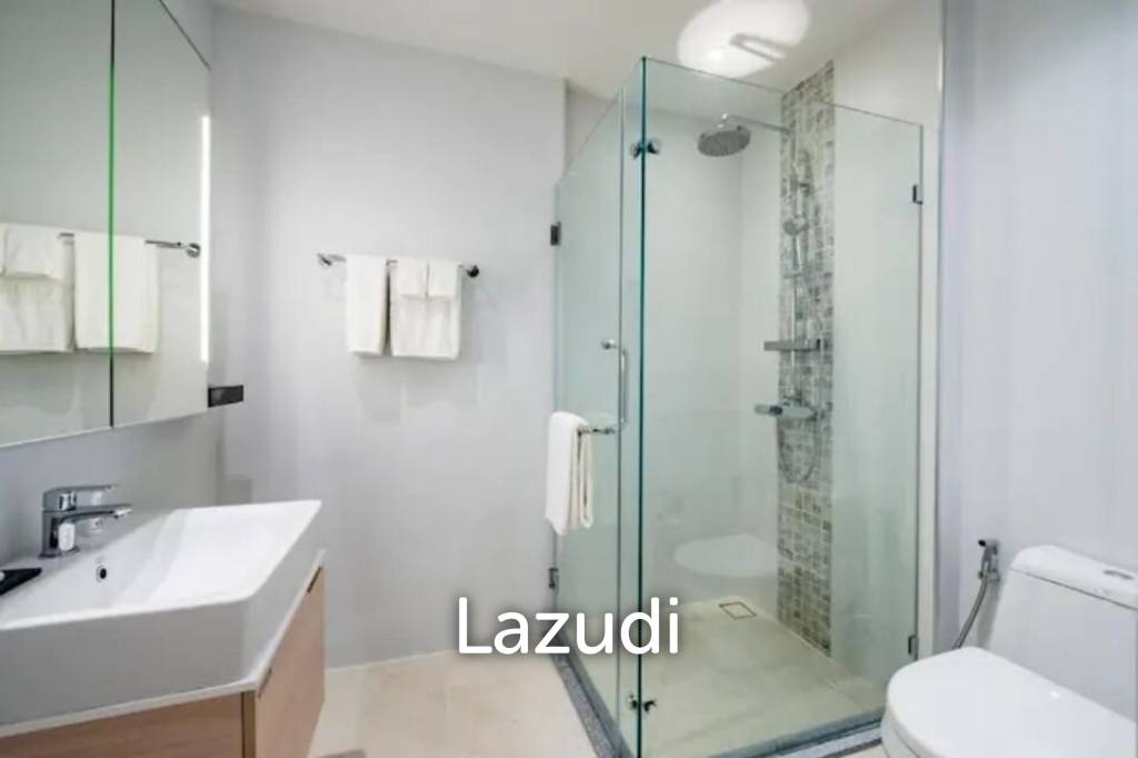 Pool View 1-Bedroom 40 SQ.M Diamond Condominium Bangtao - image 4