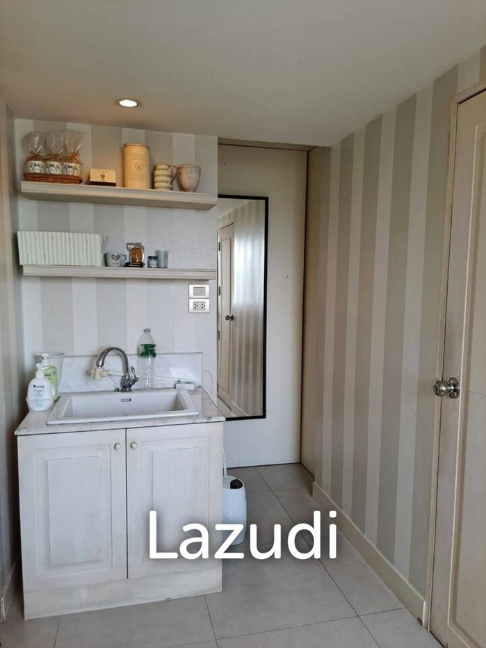 picture 1 Bed 200 Sqm Riverside Tower For Rent - 7/15