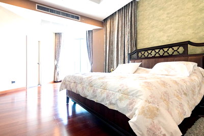 Condos for sale : LTH4512 – Penthouse at Supalai Wellington FOR SALE 4 beds size 250 Sq.M. Nearby MRT Thailand Cultural Centre station ONLY 27.075 MB