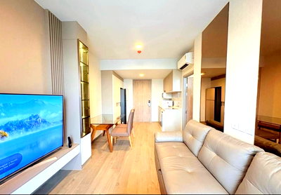 Condos for rent : Rent a beautiful, ready-to-move-in condo at The Crown Residences, near MRT Khlong Toei. Interested? Add me on Line: @841qqlnr