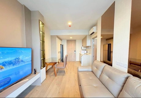 รูปภาพ Rent a beautiful, ready-to-move-in condo at The Crown Residences, near MRT Khlong Toei. Interested? Add me on Line: @841qqlnr