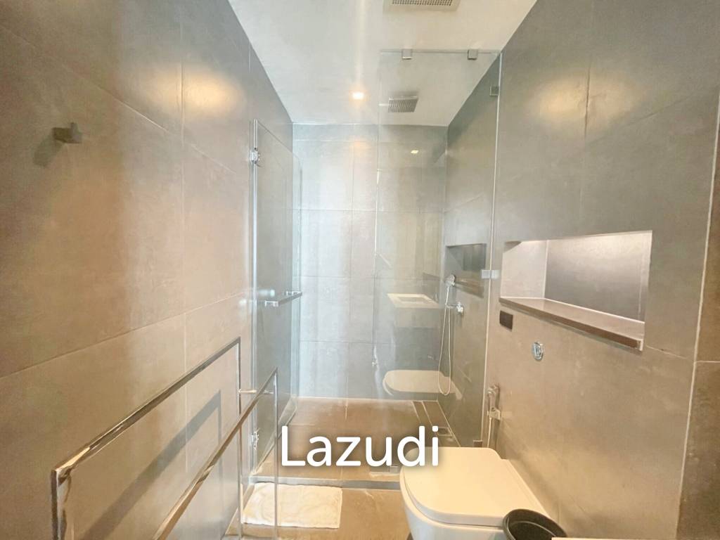 picture Ultra-Luxury 11BR Condo at The River, Khlong San - 15/17