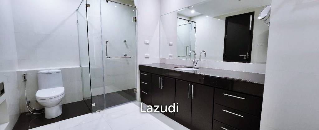 picture 2 Bed 2 Bath 148 SQ.M La Royale Beach - 10/13