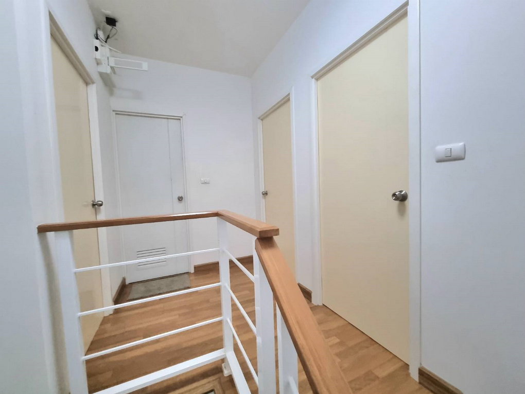 รูป Call : 093-649-9392 หมู่บ้านพฤกษา 113 กรุงเทพฯ-ปทุมธานี ใกล้บิ๊กซีปทุมธานี ขายทาวน์เฮ้าส์ 17.8 ตร.วา 3 ห้องนอน 2 ห้องน้ำ ขายถูกสุดในโครงการ - รูปที่ 8/13