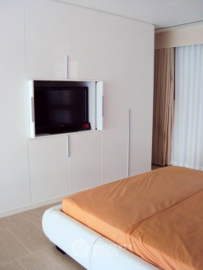 picture 3-BR Condo at Duplex close to Phratamnak (ID 995605) - 21/34