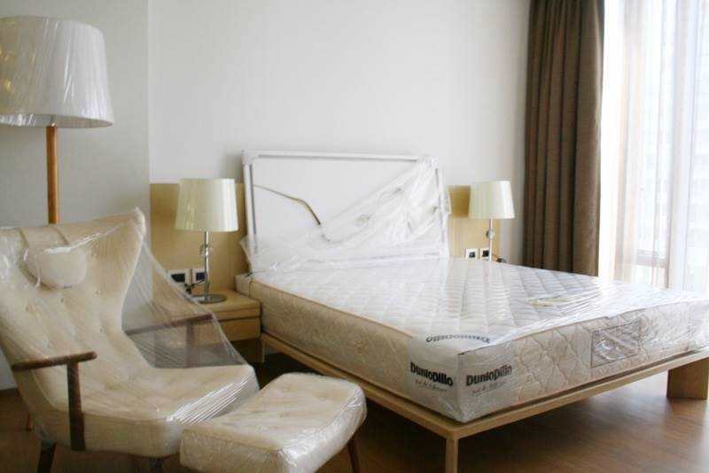 รูป LTH3813 – Saladaeng Residences FOR RENT 2 beds 2 baths size 125 Sq.M. Nearby MRT Lumphini Station ONLY 100k/Month - รูปที่ 1/6