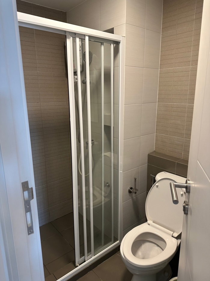 รูป เครื่องใช้ไฟฟ้าครบ เป็นห้องกั้น - รูปที่ 4/4