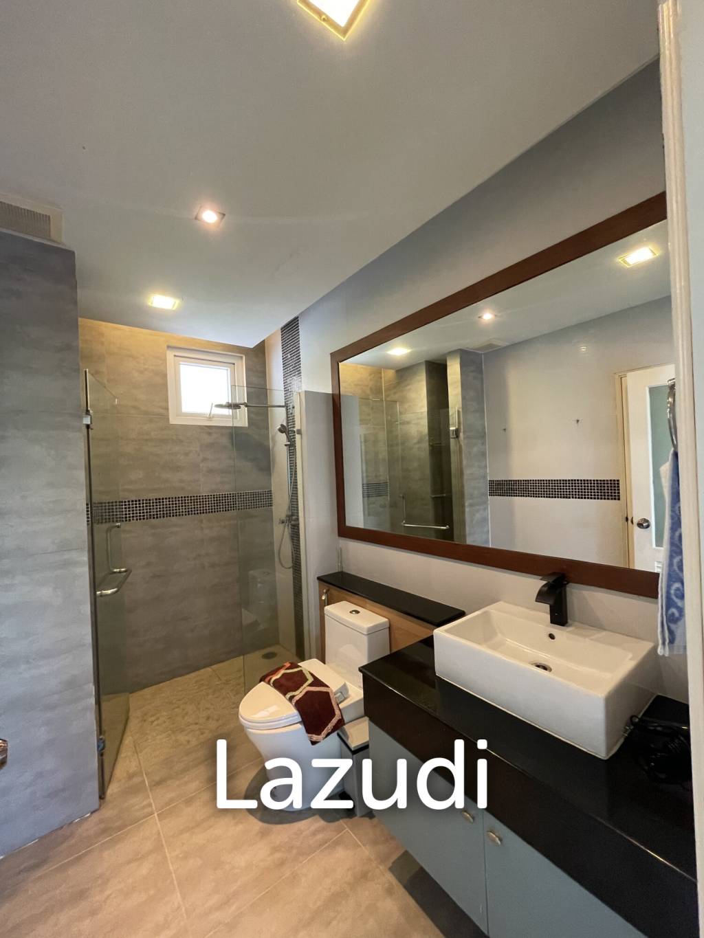 2-Bed Sea View Condominium at Sea and Sky Condominium - image 6