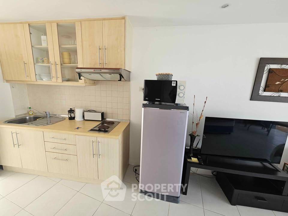 picture Studio Condo at Jamjuree Condo close to Khao Takiab beach (ID 2215249) - 4/13