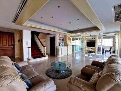 Condos for sale : LTH4494 – Le Raffine Sukhumvit 24 FOR SALE 3 beds 3 baths size 371.9 Sq.M. Nearby BTS Phrom Phong station ONLY 40 MB