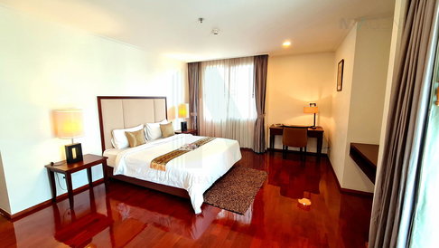 🎉 ให้เช่าคอนโด ปิยะทิพย์ เพลส อาคาร 1 ชั้น 5 3 ห้องนอน ขนาด 287 ตรม ใกล้ ใกล้ BTS พร้อมพงษ์