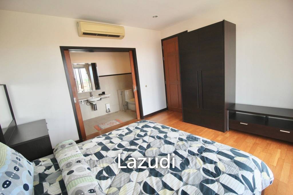 picture Boathouse: 2 Bedroom Condo With Sea View - 15/23