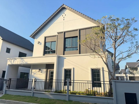ขายบ้านเดี่ยว : 𝐂𝐞𝐧𝐭𝐫𝐨 𝐁𝐚𝐧𝐠𝐧𝐚 เซนโทรบางนา ติดเมกะ บางนา 𝐑𝐞𝐚𝐝𝐲 𝐭𝐨 𝐦𝐨𝐯𝐞 𝐢𝐧 (Rt-01)