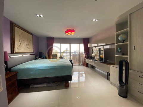 The Waterford Diamond FOR SALE 146 SQ.M. 2 Bedrooms 2 Bathrooms near BTS Phrom Phong Station Price 14 MB