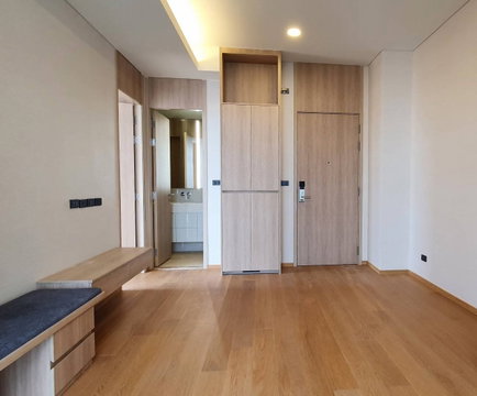 LTH4630 – Siamese Exclusive Sukhumvit 42 FOR SALE 2 beds 1 bath size 46.56 Sq.M. Nearby BTS Ekkamai station ONLY 10.67 MB