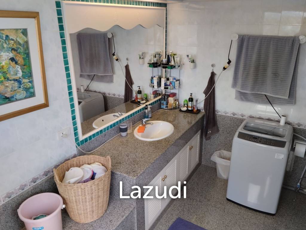 picture SPRINGFIELD BEACH CONDO : 2 Bed SeaView Condo in Cha-am - 18/28