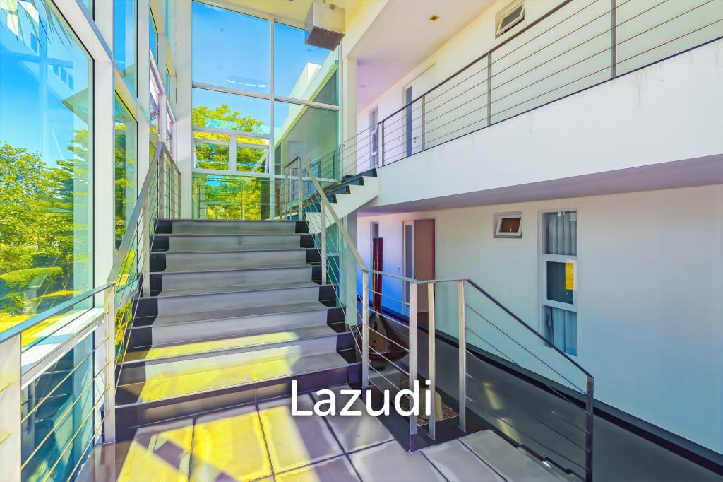 picture Baan Ing Phu - Exclusive Penthouse with Large Terrace and Rooftop Jacuzzi - 17/64