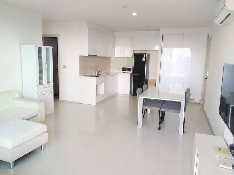 รูป ขาย คอนโด  Rhythm Sukhumvit 42 ราคาดีที่สุดในตลาด  2 ห้องนอน 2 ห้องน้ำ | ชั้นสูง  - รูปที่ 2/9