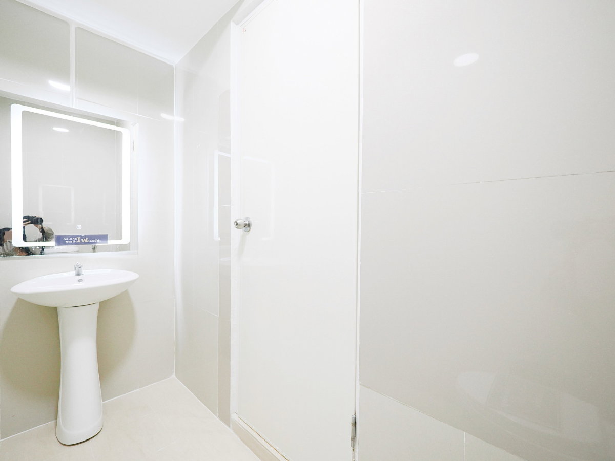 รูป Clearance Sale อาคารพาณิชย์ 3 ชั้น ม.เวนิสดิไอริส ขนาด 31.5 ตร.ว. 3นอน 3น้ำ ทำเลดีหลังมุม ตกแต่งใหม่ทั้งหลัง ต่อเติมเต็มพื้นที่ [วัชรพล – สุขาภิบาล5] - รูปที่ 14/41