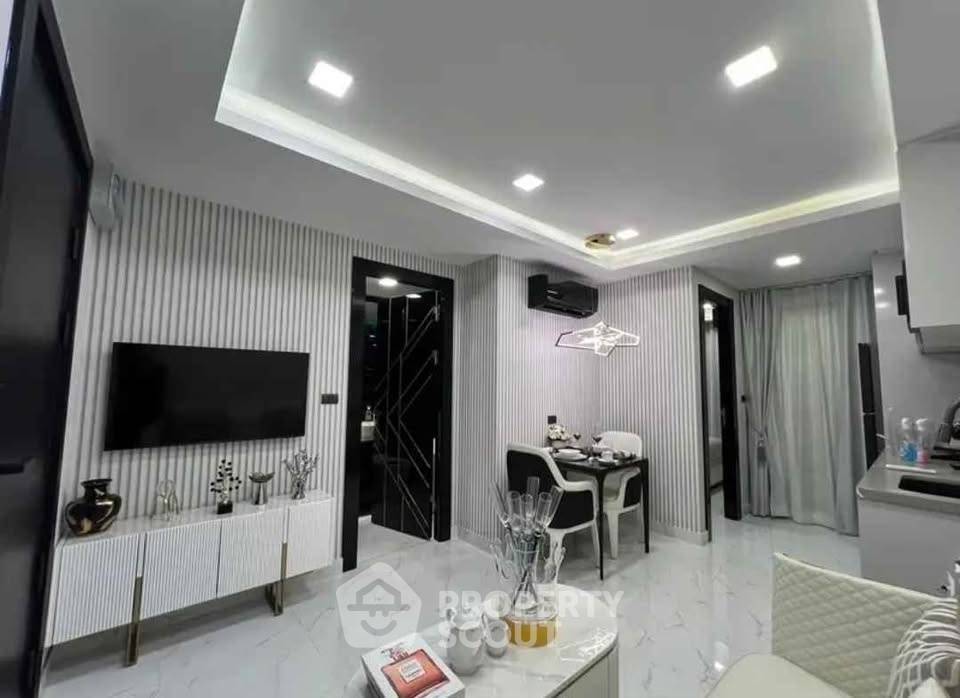 รูป คอนโด สตูดิโอ ที่ แกรนด์ โซแลร์ โนเบิล ใกล้ พัทยาใต้ (ID 2434678) - รูปที่ 7/13
