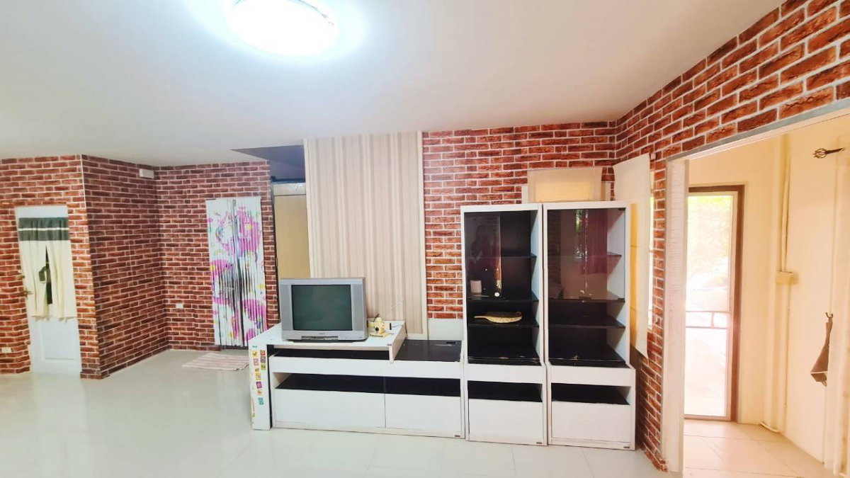 รูป 🎊ขายด่วน บ้านมือสองตกแต่งใหม่ 🏠  4 ห้องนอน 3 ห้องน้ำ - รูปที่ 24/28