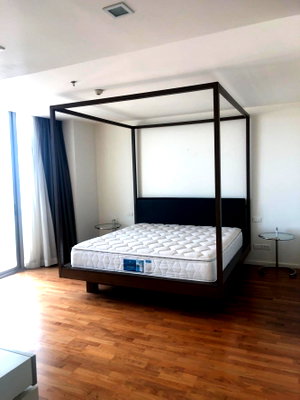 Condos for sale : LTH4259 – Sathorn Heritage FOR SALE 3 beds 3 baths size 184.88 Sq.M. Nearby BTS Chong Nonsi station ONLY 17,563,600 THB
