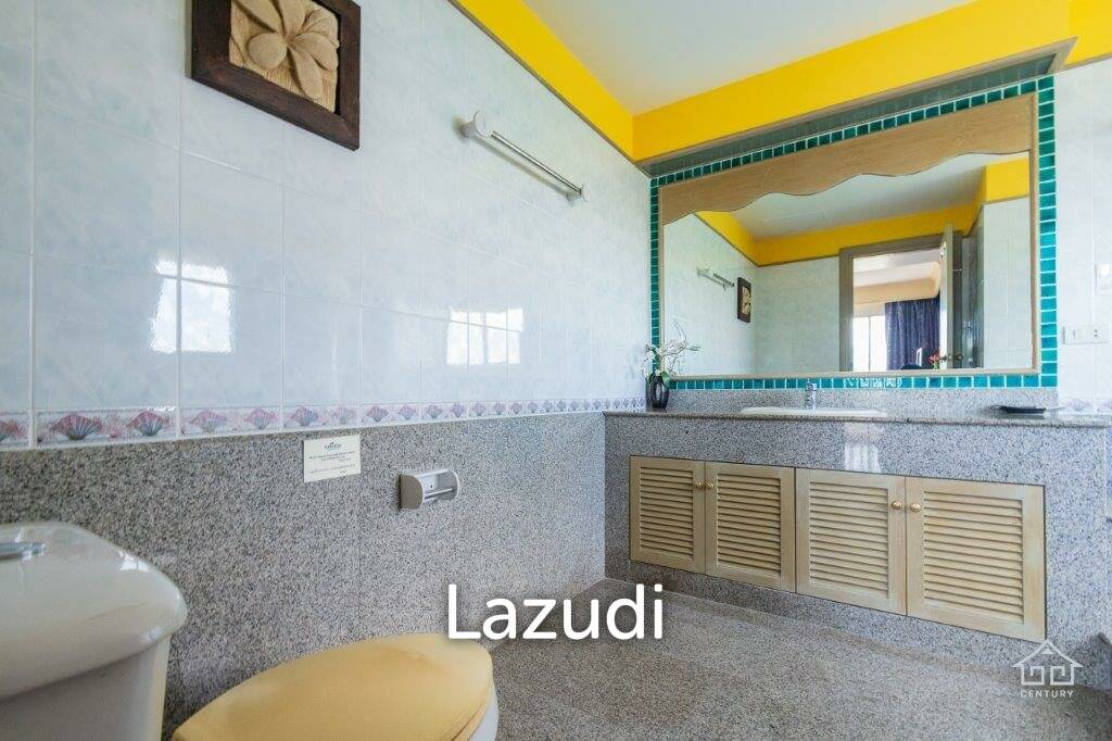 picture SPRINGFIELD BEACH CONDO : 2 bed beachfront condo with great views - 11/34