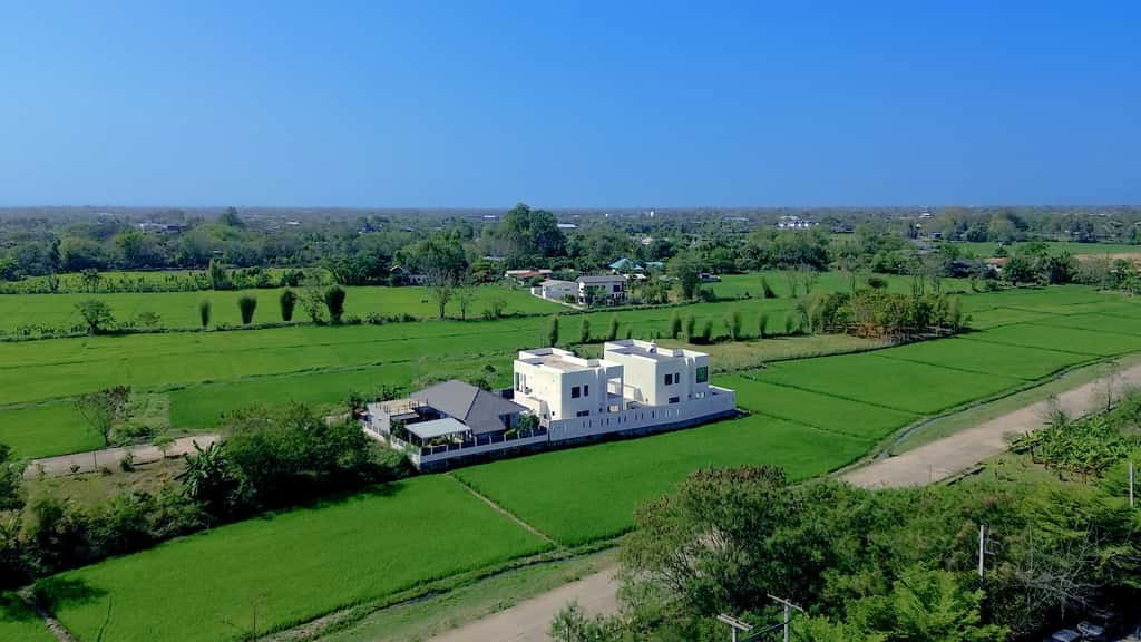 รูป Luxury Pool Villa วิวภูเขา โอบล้อมทุ่งนา  ทำเลหายาก ใกล้ Lanna International School เพียง 600 เมตร  - รูปที่ 10/41