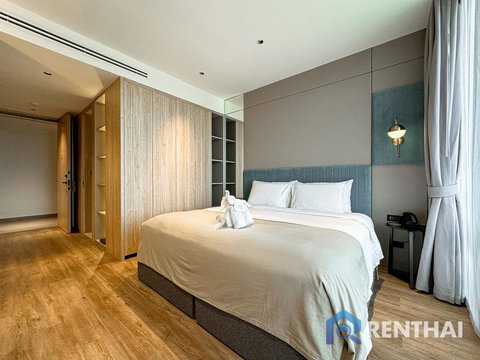 For sale condo 1 bedroom at La Green Hotel & Residence