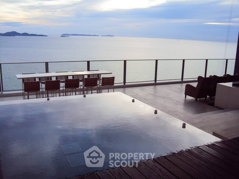 picture 3-BR Condo at Duplex close to Phratamnak (ID 995605) - 26/34