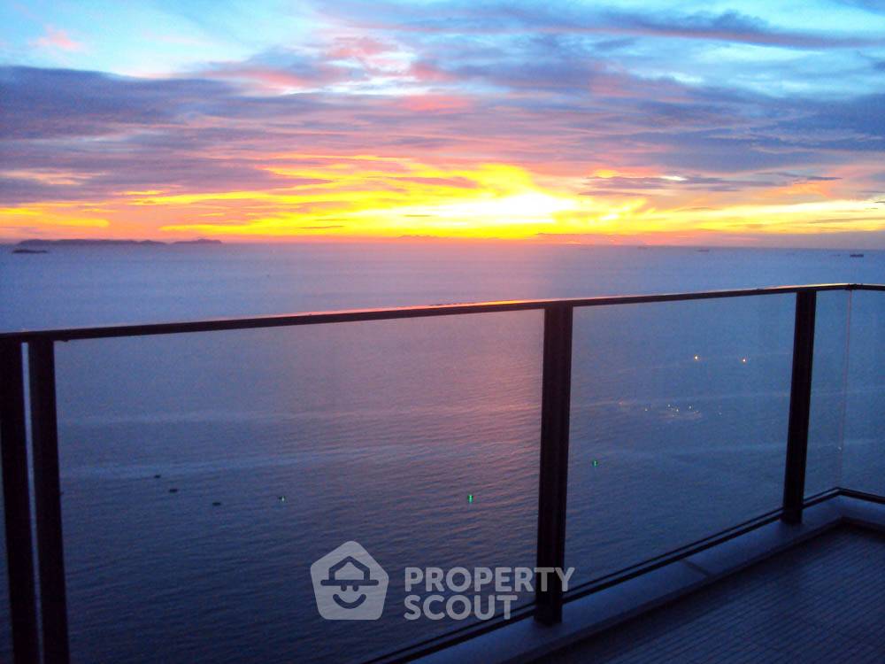 picture 3-BR Condo at Duplex close to Phratamnak (ID 995605) - 27/34