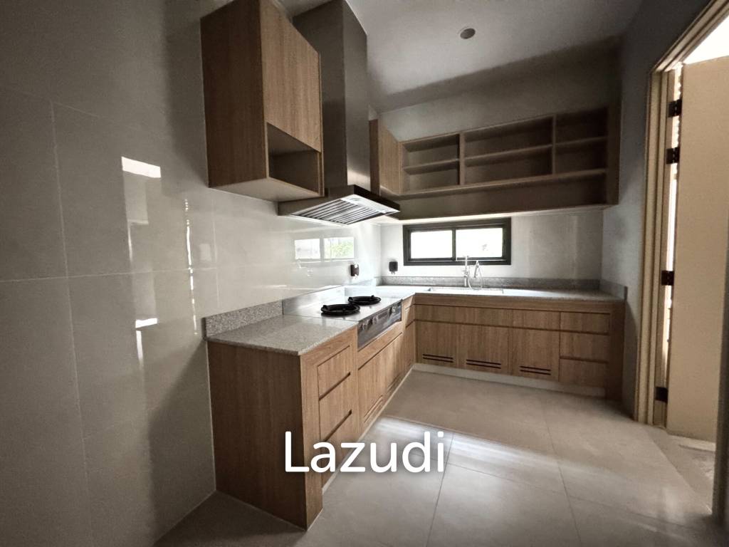 รูป 551.0 ตร.ม.  4 ห้องนอน  5 ห้องน้ำ บ้านเดี่ยวสำหรับ ขายใน สวนหลวง - รูปที่ 22/24