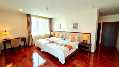 🔺 ให้เช่าคอนโด ปิยะทิพย์ เพลส อาคาร 1 ชั้น 5 3 ห้องนอน ขนาด 287 ตรม ใกล้ ใกล้ BTS พร้อมพงษ์