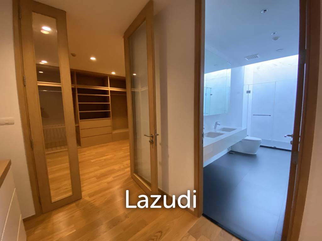 รูป 380.0 ตร.ม.  4 ห้องนอน  3 ห้องน้ำ คอนโดสำหรับ เช่าใน คลองเตยเหนือ - รูปที่ 3/18