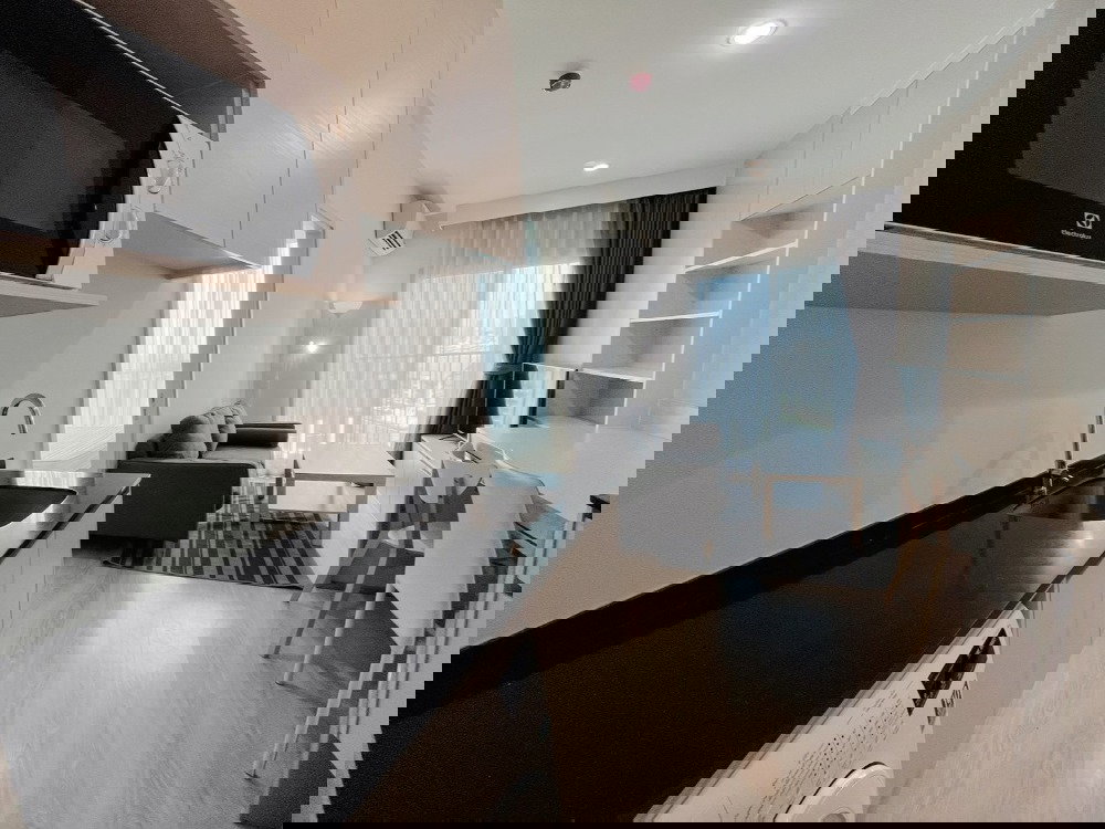 รูป จัดเต็ม ราคาพิเศษ! ให้เช่า Noble revovle ตกแต่งสวย วิวสวย เครื่องใช้ไฟฟ้าครบ พร้อมอยู่ - รูปที่ 4/9