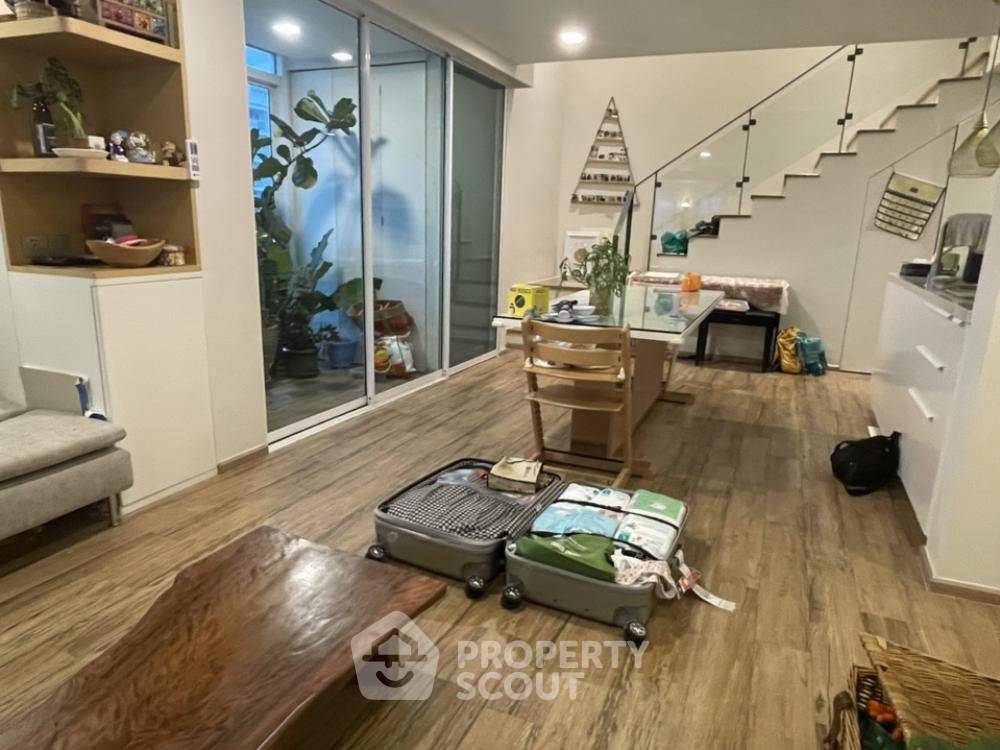 รูป คอนโด 4-ห้องนอน ที่ ดูแพล็กซ์ ใกล้ ถนนพระตำหนัก พัทยา (ID 1218890) - รูปที่ 3/19