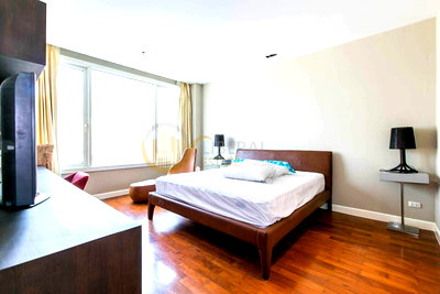 ขายคอนโด : LTH3052 – Siri Residence FOR SALE 3 beds 3 baths size 142 Sq.M. Nearby BTS Phrom Phong station ONLY 30 MB
