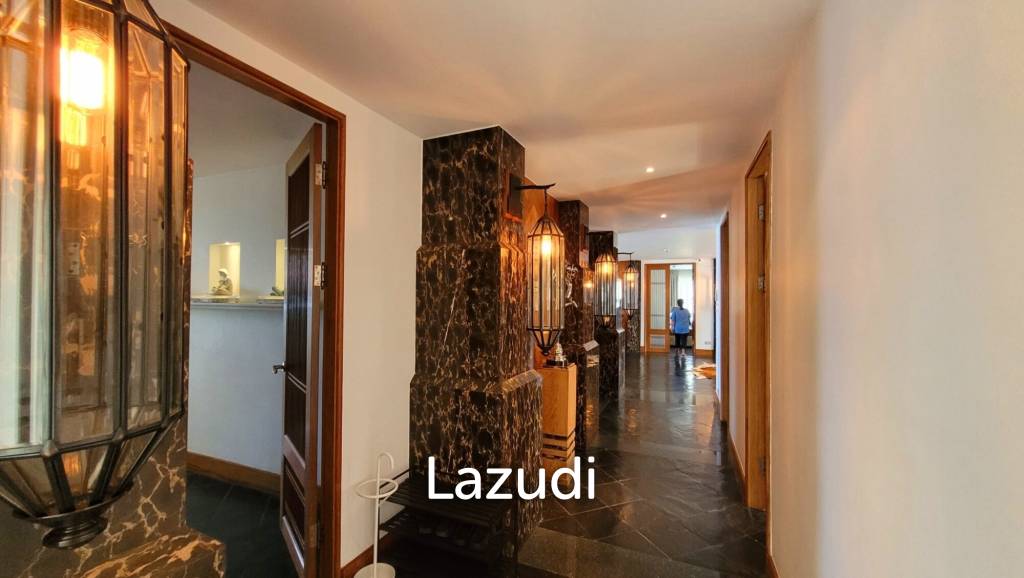 picture 3 bedrooms beachfront condo for sale - 42/42