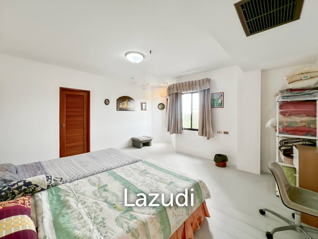 รูป คอนโดติดทะเล 2 ห้องนอนที่ Regent Villa Condo ชะอำ - รูปที่ 28/33